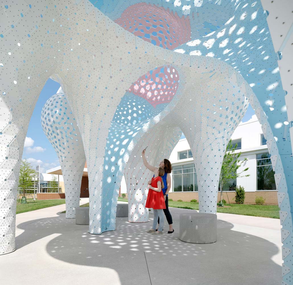 MARC FORNES / THEVERYMANY installs 'boolean operator' in china