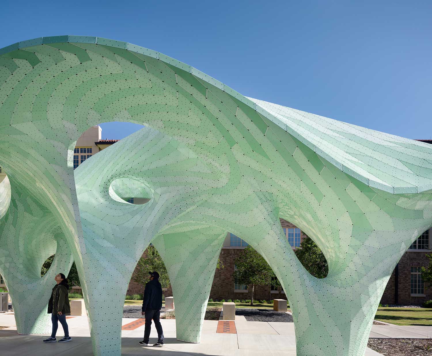 Louis Vuitton hosts MARC FORNES / THEVERYMANY's Pavilion Nomad