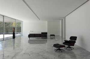ALUMINUM_HOUSE_INTERIOR_001