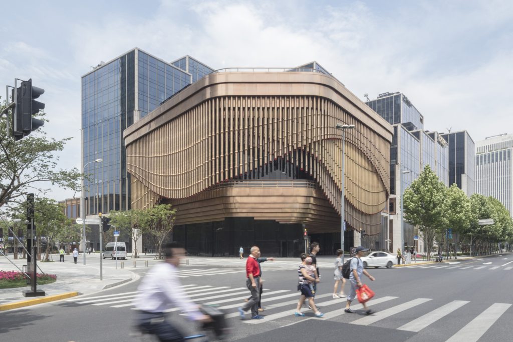 Kinectrics Building Top 8 Kinetic Buildings: Morphing the exterior skins
