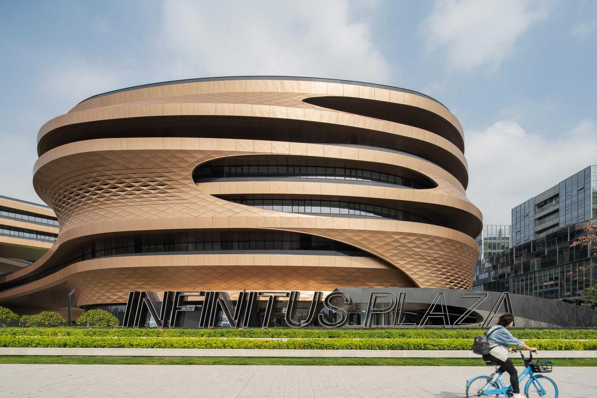 Infinitus Plaza, A Sustainable Building With A Healthier Work Environment