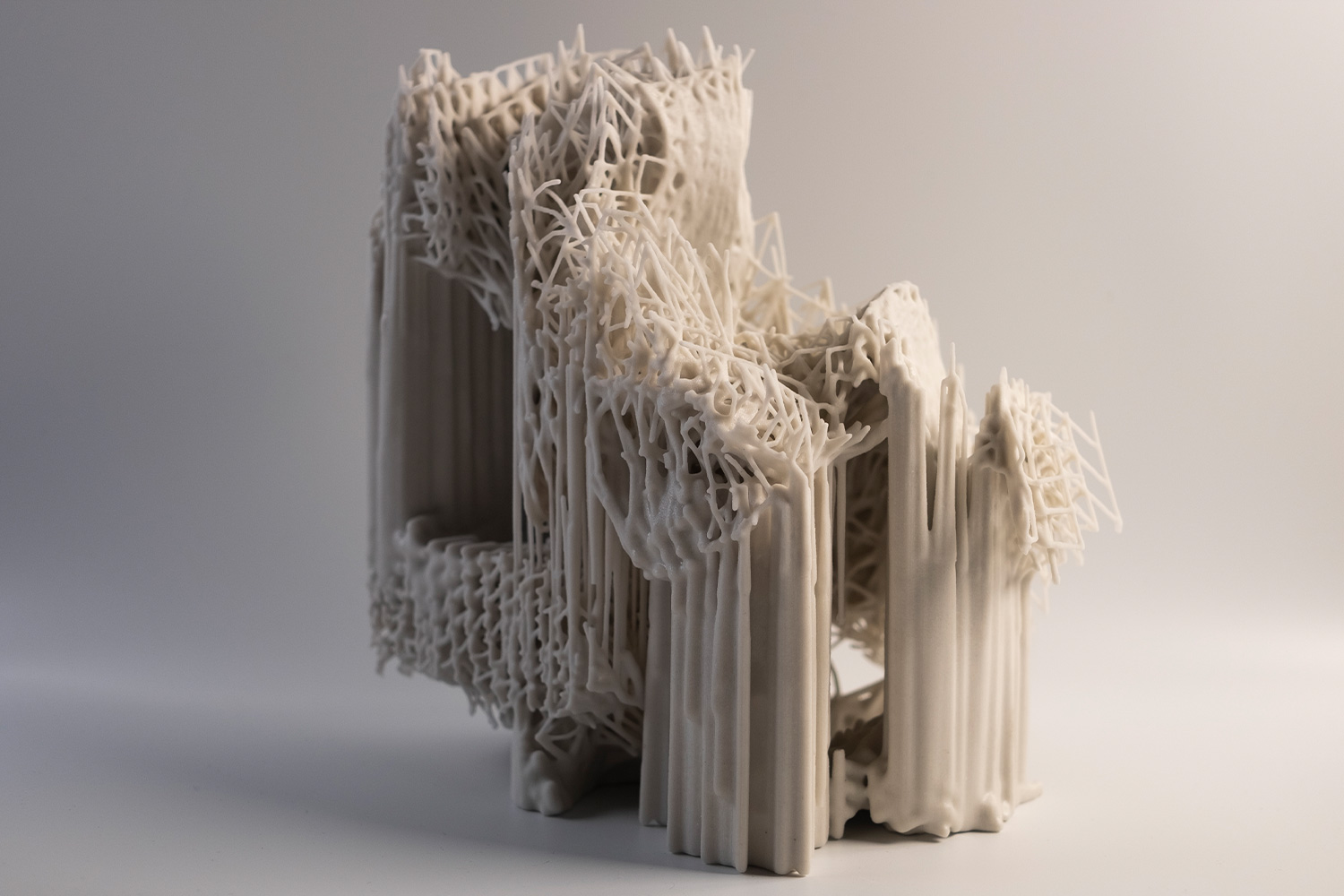 Juxtaposes of the complex geometries: Voxel Cloud - Parametric Architecture