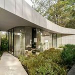 Studio + Fórmica inspired by modernist lines, by Studio Arquitetônico