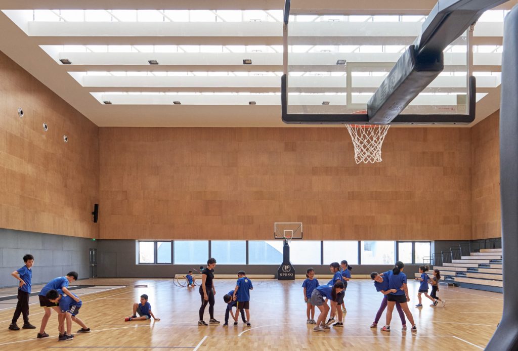 Open Architecture designed Shanghai school like a transparent box