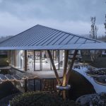 RUF Architects' Tianjing Zarsion Exhibition Center floating along the Yongding River
