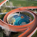 Dong'an Lake Sports Park Bridge by Atelier-Sizhou is situated in Longquanyi's Dong'an New Town.