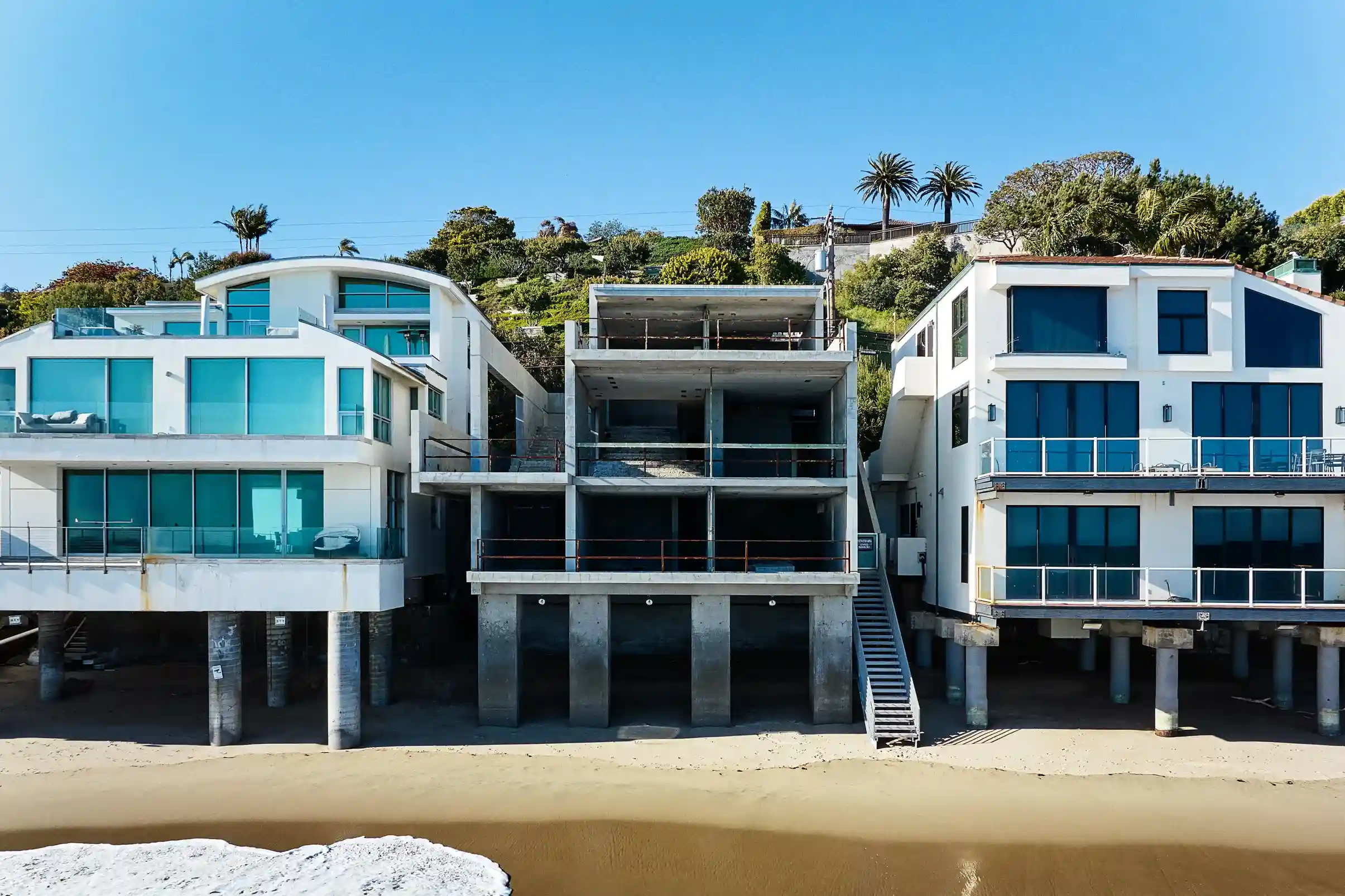 Kanye West deconstructs the Malibu House, a creation of Tadao Ando.