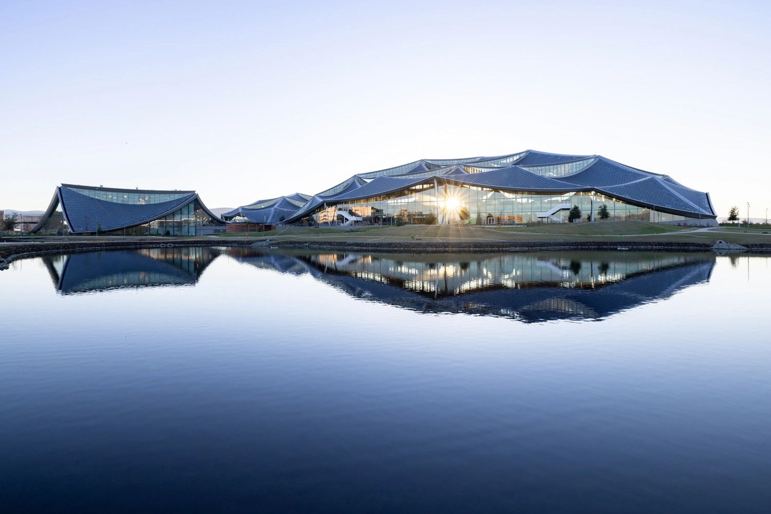 Google Bay View Campus: Redefining Workspaces for Innovation