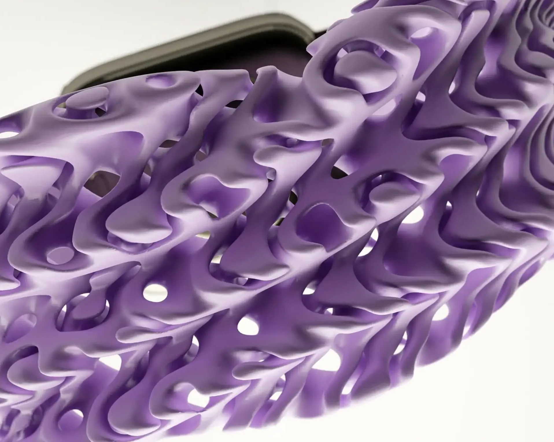 The Unda Loop Series: Biomimetic Innovation Meets Advanced Manufacturing