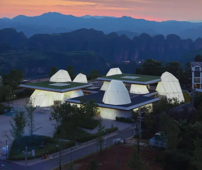 Twelve Tents Beyond Clouds as an Architectural Intersection of Community and Nature