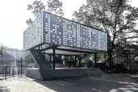 10 Inspiring Projects Made With Recycled Materials