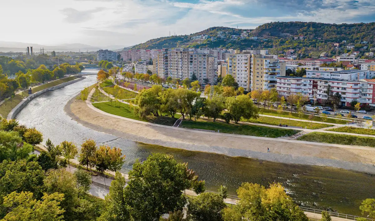PRÁCTICA’s Somes River Regeneration Project Revives Urban Ecosystem 4 PRÁCTICA’s Somes River Regeneration Project
