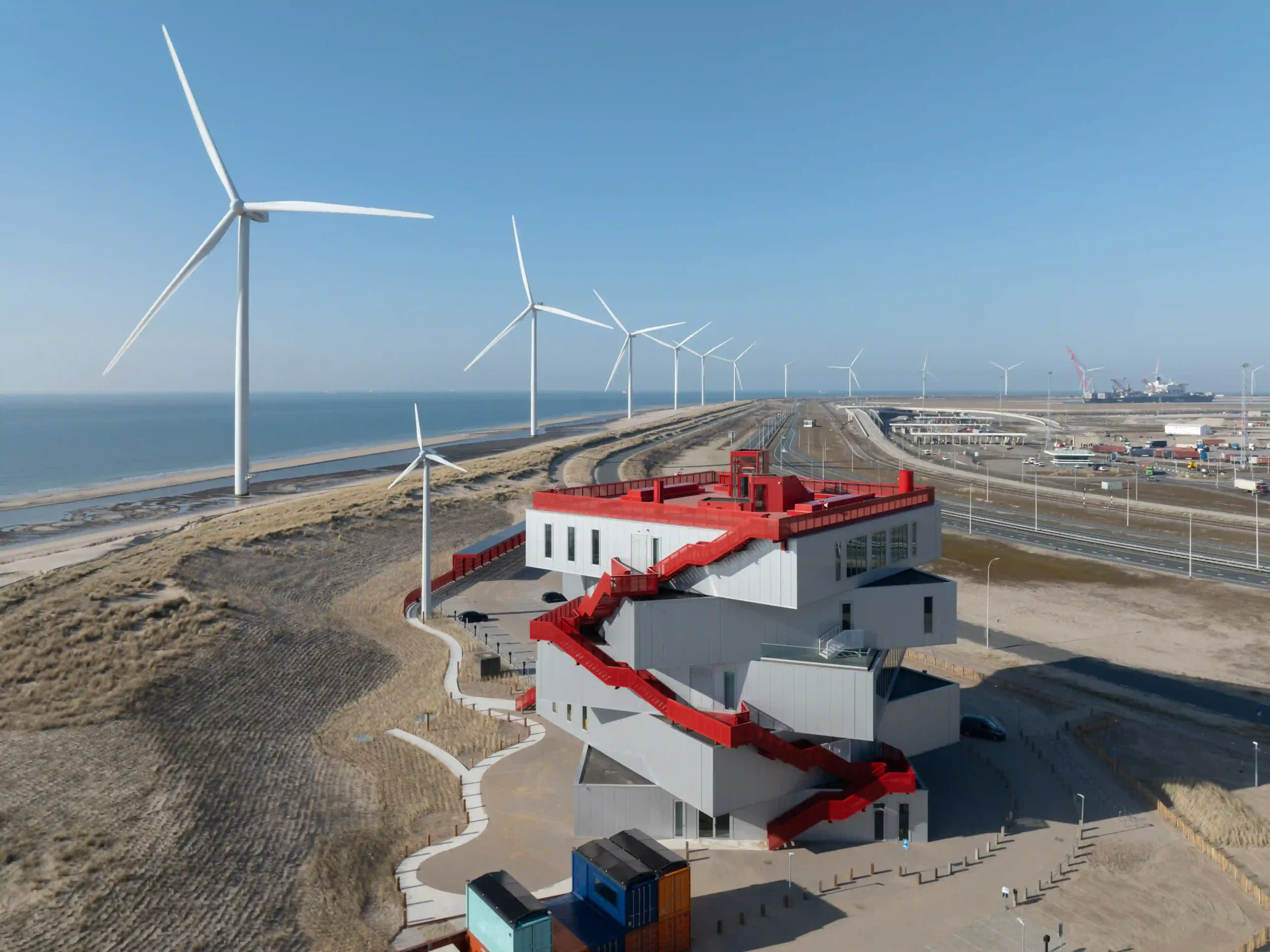 Portlantis by MVRDV Offers a New Perspective on the Port of Rotterdam 2 Portlantis by MVRDV Offers a New Perspective on the Port of Rotterdam