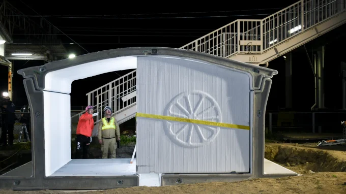 ​Japan Constructs World's First 3D-Printed Railway Station in Just Six Hours​