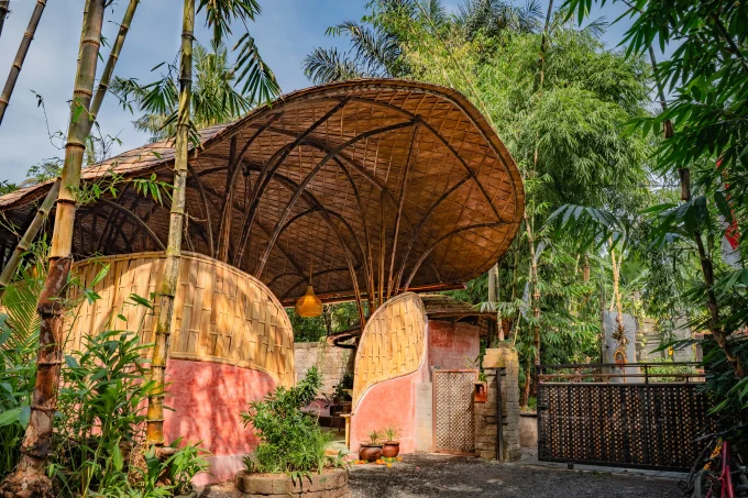 The Living Bridge at Green School Bali Connects Education and Nature