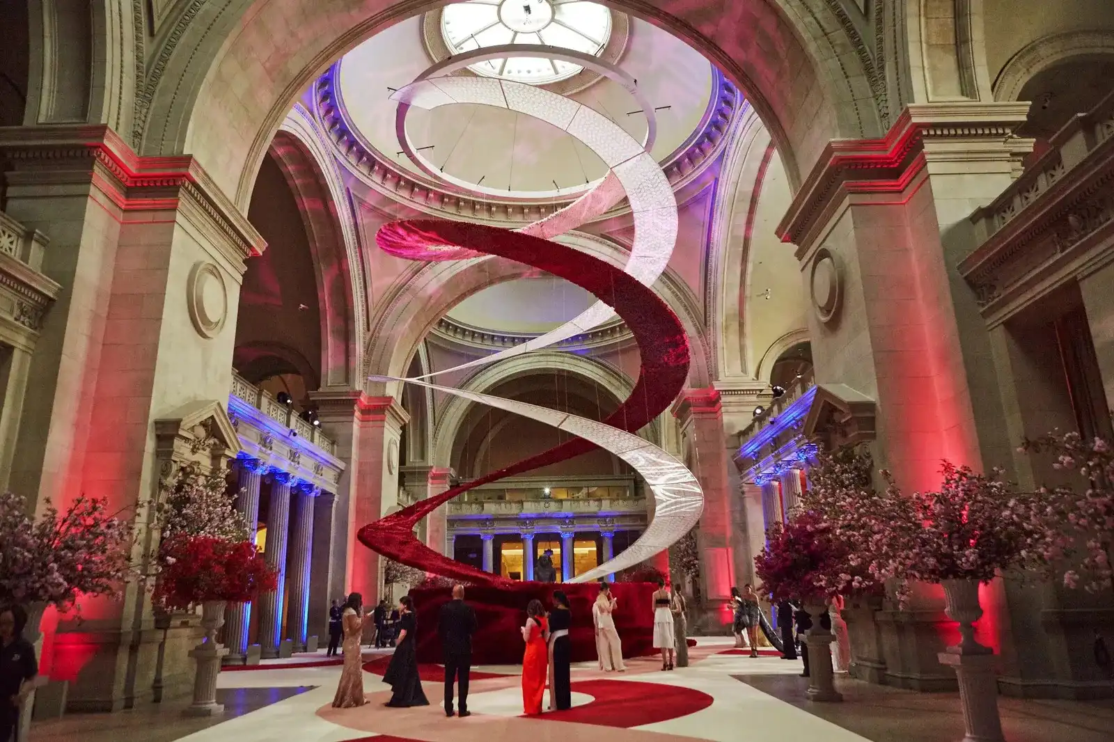 Inside the Met Gala: 10 Iconic Interior Decor Installations 11 Met Gala: 10 Iconic Interior Decor Installations
