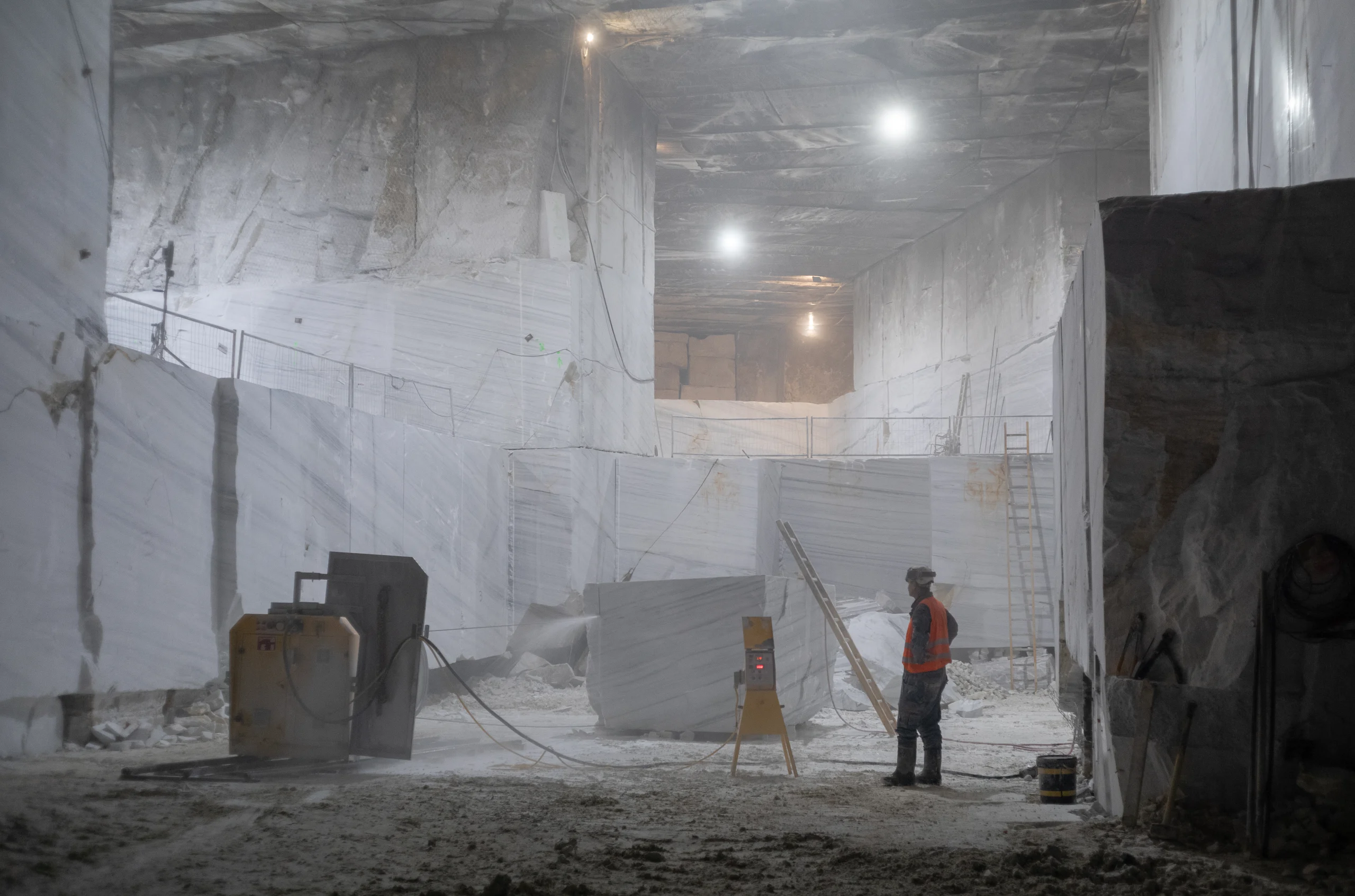 OZRUH’s Anti-Ruin Installation at Venice Biennale Embraces Entropy with Material Reuse 5 OZRUH’s Anti-Ruin Installation at Venice Biennale Embraces Entropy with Material Reuse