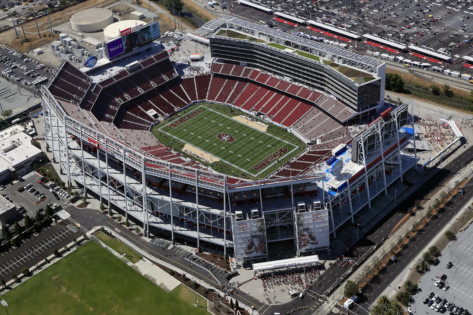 FIFA World Cup 2026 Venues: Stadium Innovations Across USA, Mexico, and Canada 8 FIFA World Cup 2026 Venues: Stadium Innovations Across USA, Mexico, and Canada