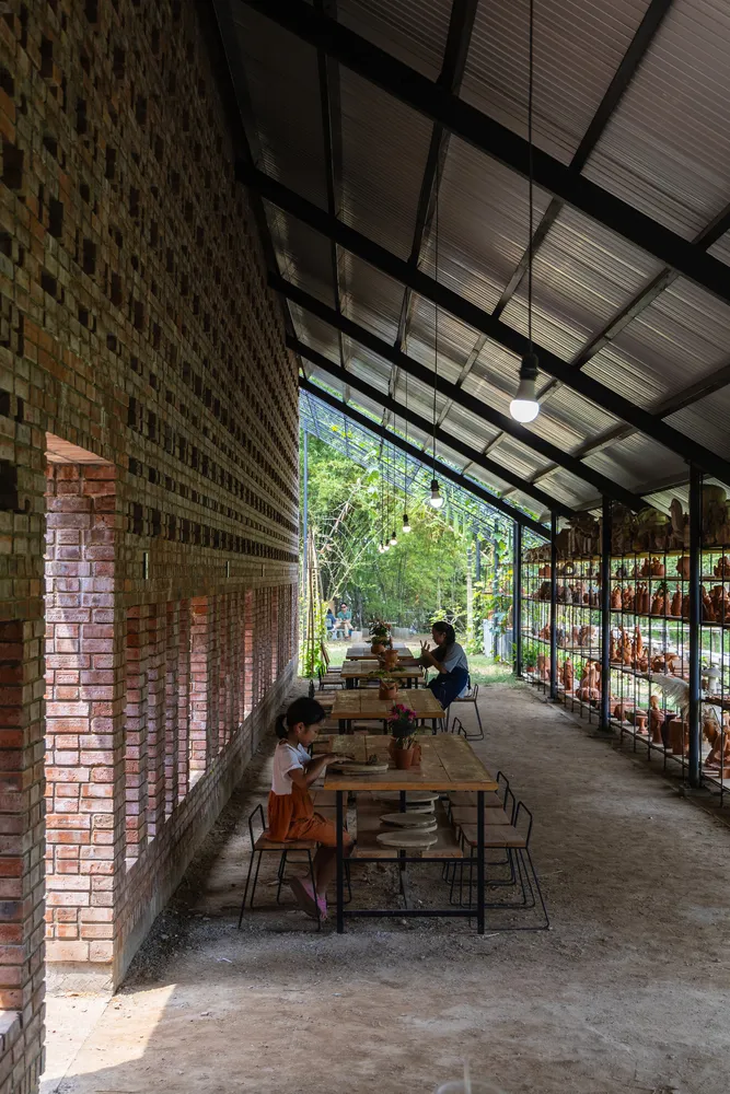Trần Thị Ngụ Ngôn Wins 2025 DIVIA Award for Redefining Vietnamese Architecture 4 Trần Thị Ngụ Ngôn Wins 2025 DIVIA Award for Redefining Vietnamese Architecture