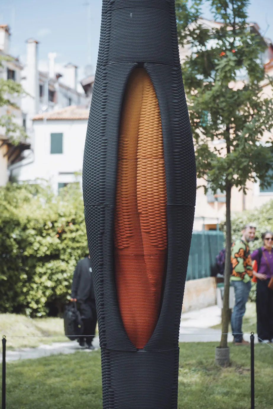 Duality of Skin and Core: Striking 3D Printed Modular Column in Venice Biennale 2025 3 'Duality of Skin and Core', Striking 3D Printed Modular Column in Venice Biennale 2025