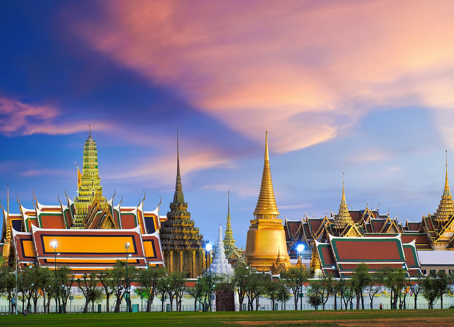 Bangkok City Guide: 10 Must-See Places for Every First-Time Visitor 3 Bangkok City Guide: 10 Must-See Places for Every First-Time Visitor