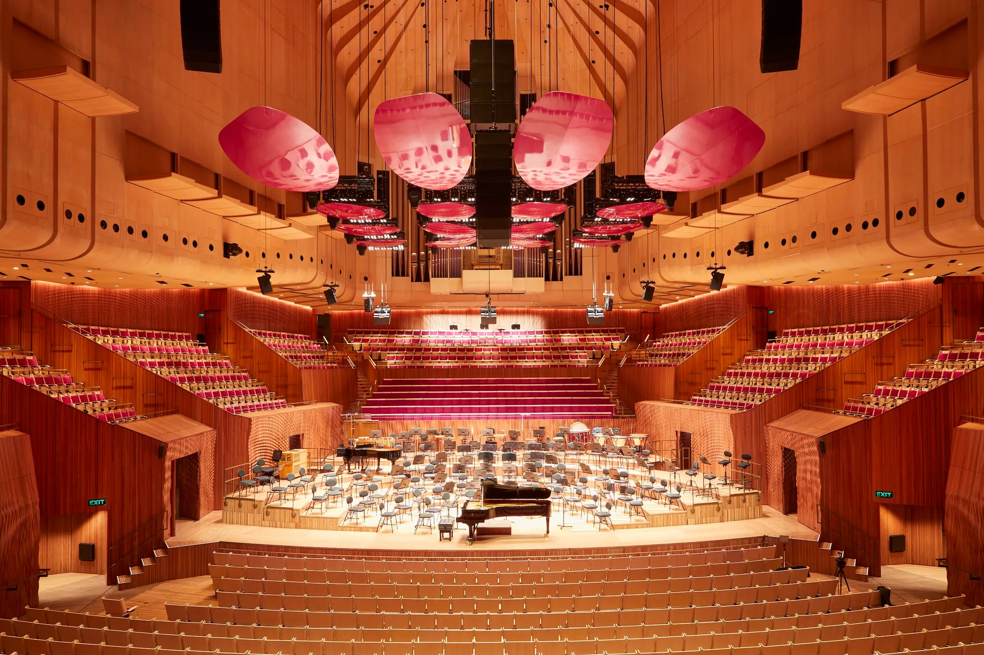 10 Biggest Theatre Buildings in The World 5 10 Biggest Theatre Buildings in The World