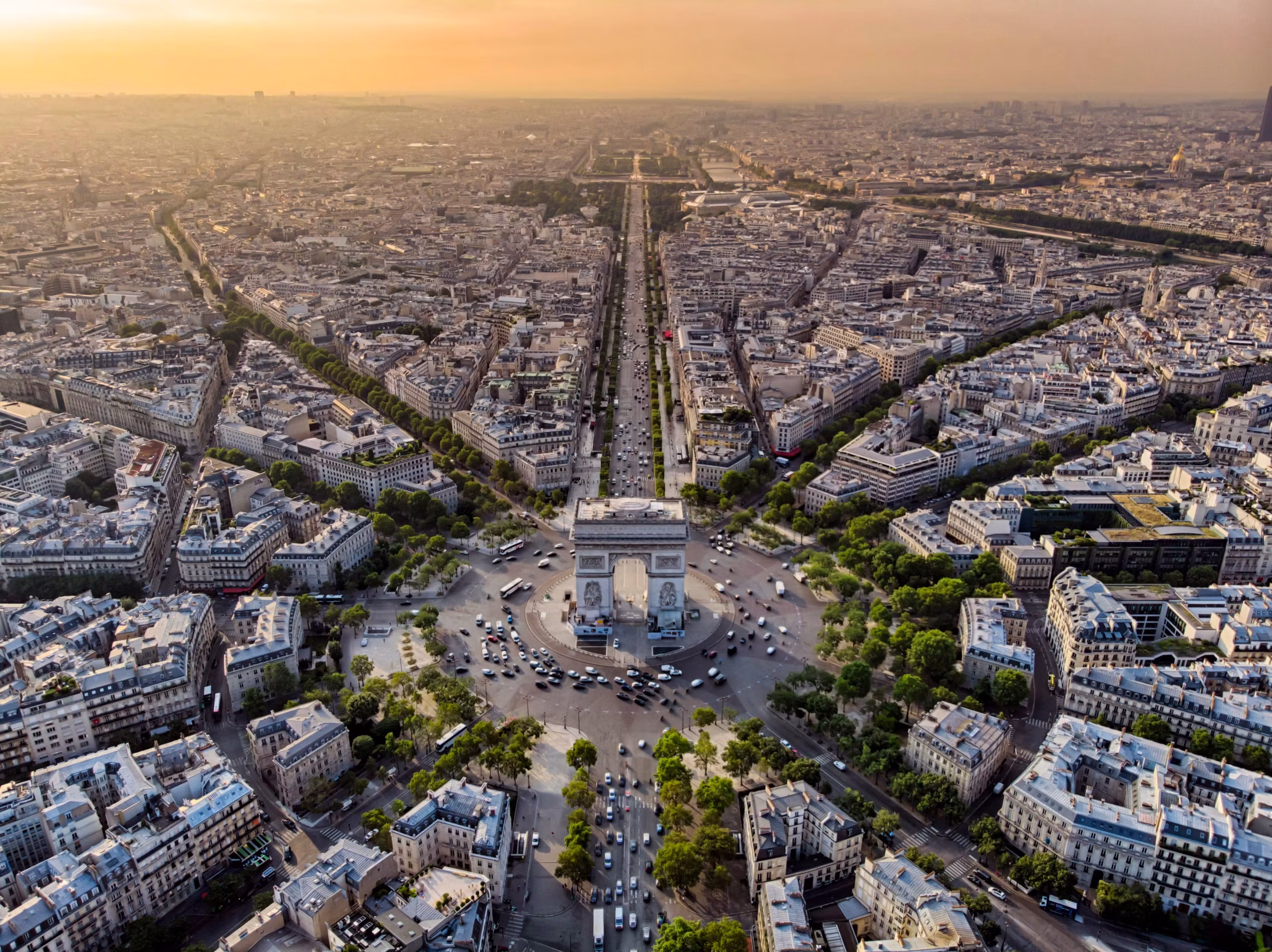 How the Urbanised Paris Was Born Through Haussmann’s Vision 6 How the Urbanised Paris Was Born Through Haussmann’s Vision
