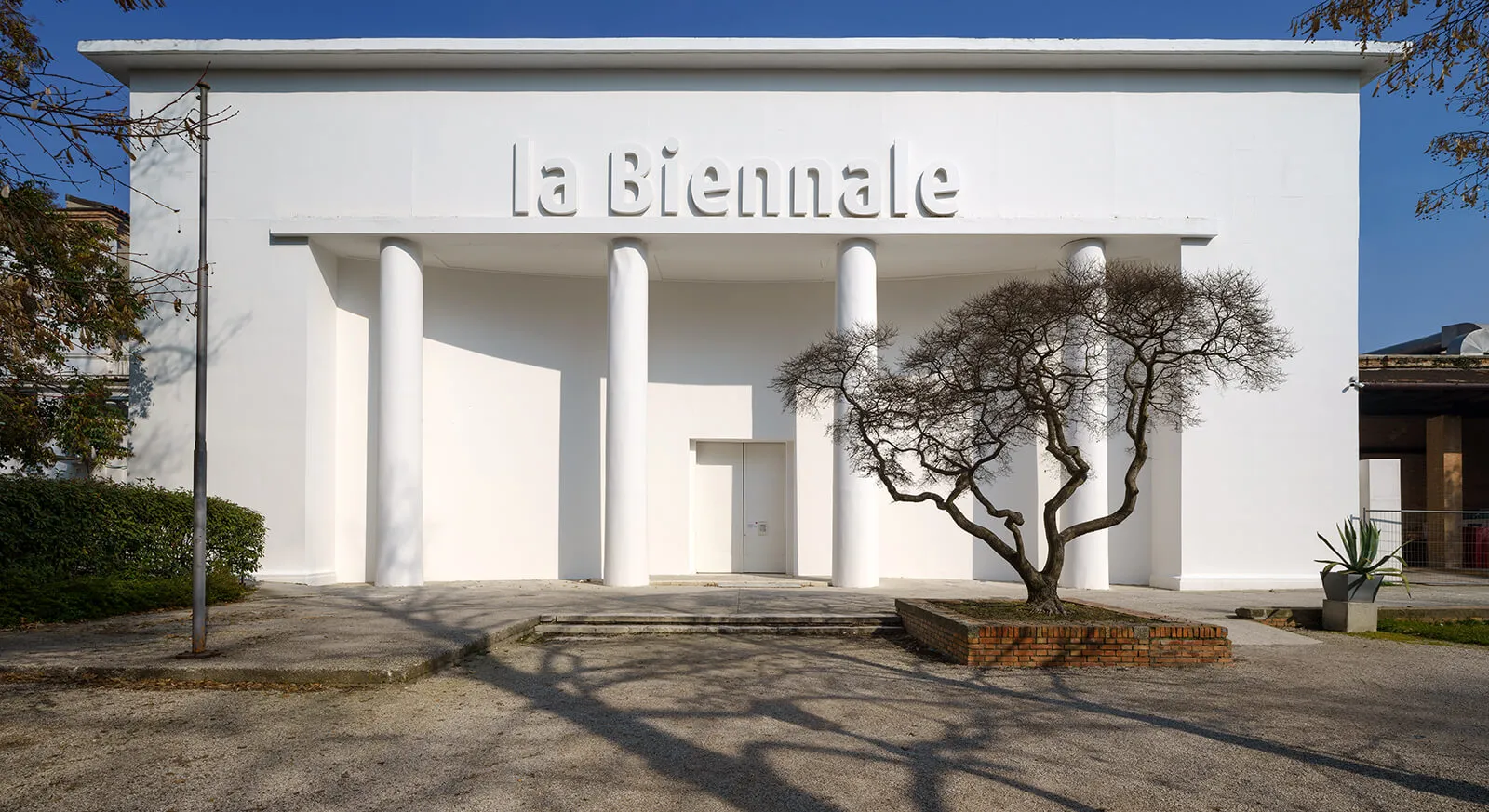 Green at Last? Unpacking the Venice Biennale 2025’s Environmental Commitments 2 Green at Last? Unpacking the Venice Biennale 2025’s Environmental Commitments