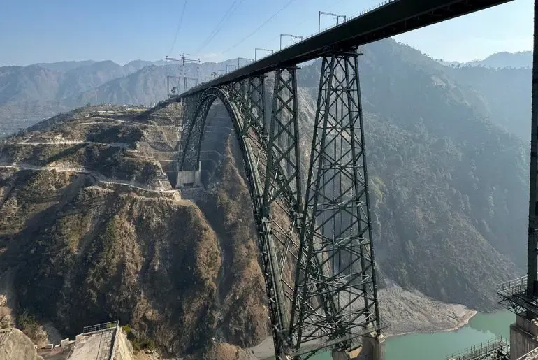 Chenab Bridge in India Surpasses Eiffel Tower as Tallest Railway Arch in the World 11 Chenab Bridge in India Surpasses Eiffel Tower as Tallest Railway Arch in the World
