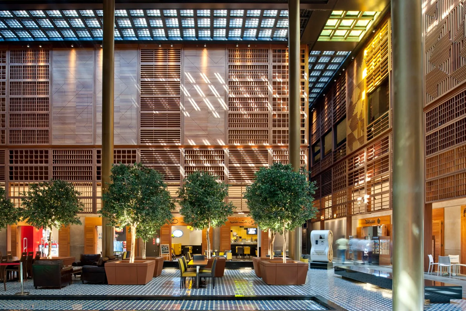 Abu Dhabi City Guide: The Architect’s Travel Checklist 3 Abu Dhabi City Guide: The Architect’s Travel Checklist
