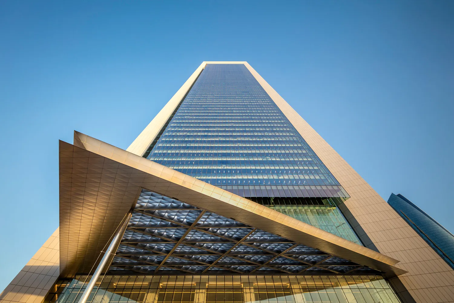 Abu Dhabi City Guide: The Architect’s Travel Checklist 12 Abu Dhabi City Guide: The Architect’s Travel Checklist