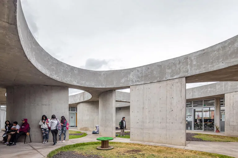 Iztapalapa PILARES: Terracotta Concrete Community Center by Fernanda Canales 4 Iztapalapa PILARES Community Center by Fernanda Canales