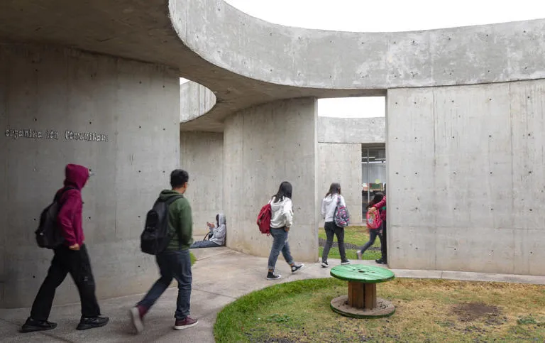 Iztapalapa PILARES: Terracotta Concrete Community Center by Fernanda Canales 2 Iztapalapa PILARES Community Center by Fernanda Canales