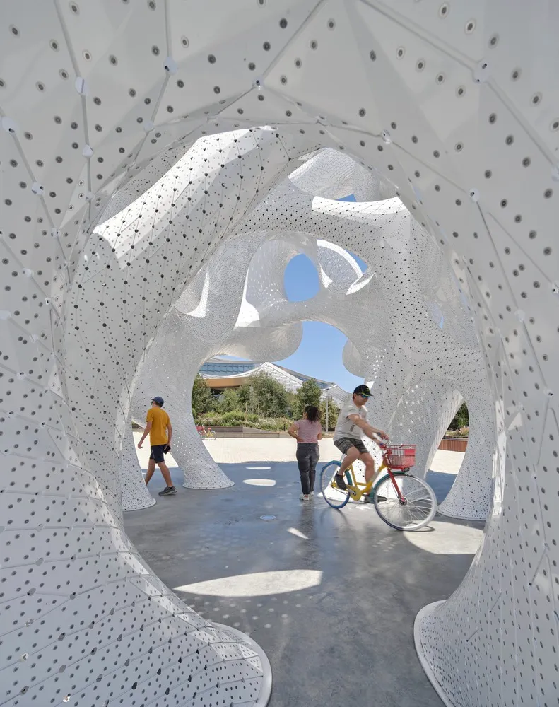 The Orb at Google’s Charleston East Campus: A Digital-Era Landmark by Marc Fornes / THEVERYMANY 9 The Orb at Google’s Charleston East Campus: A Digital-Era Landmark by Marc Fornes / THEVERYMANY
