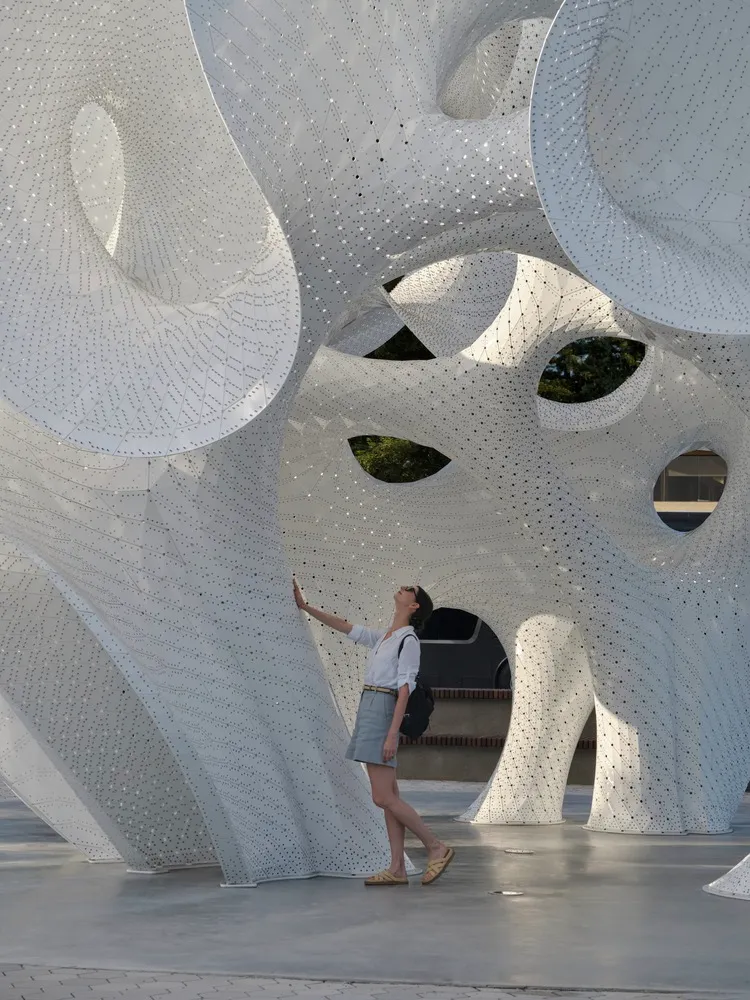 The Orb at Google’s Charleston East Campus: A Digital-Era Landmark by Marc Fornes / THEVERYMANY 11 The Orb at Google’s Charleston East Campus: A Digital-Era Landmark by Marc Fornes / THEVERYMANY