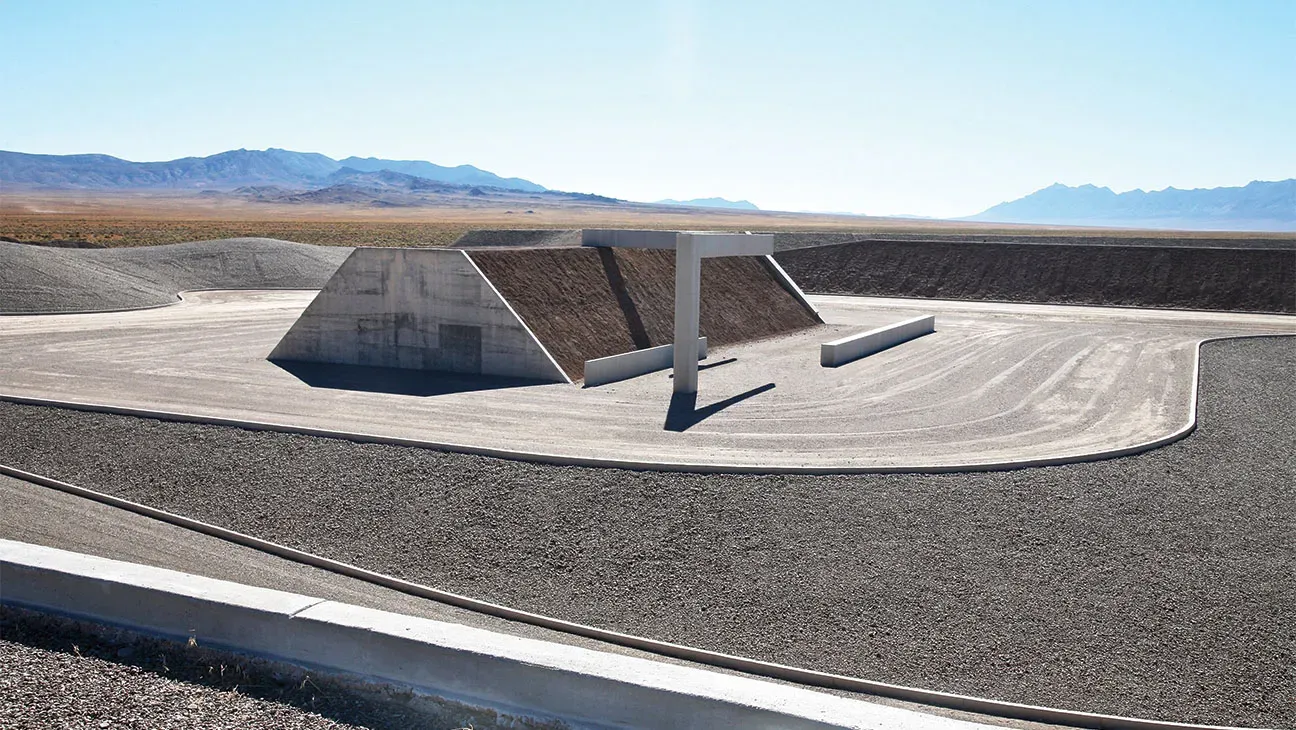 Michael Heizer’s “City”: A Monumental Land Art Installation in the Nevada Desert 3 Michael Heizer’s “City”: A Monumental Land Art Installation in the Nevada Desert
