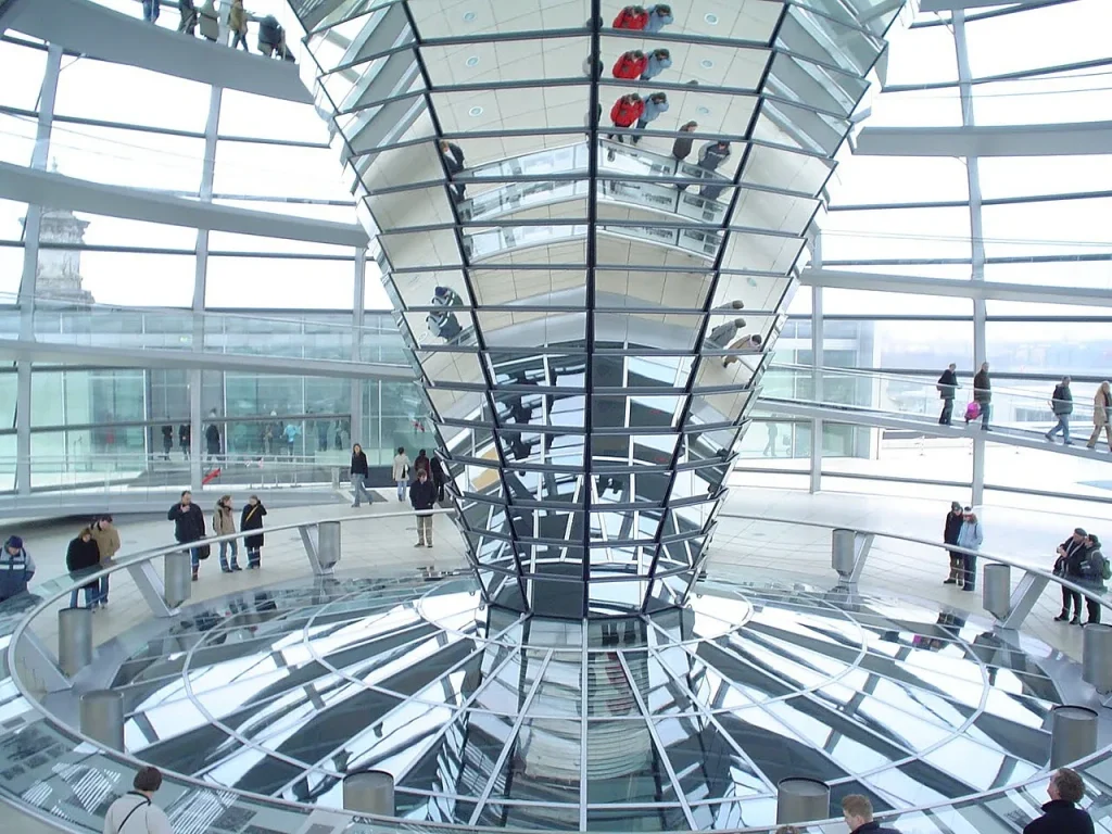Honoring Norman Foster’s Vision: 7 Iconic Projects That Shaped Architecture 7 Honoring Norman Foster’s Vision: 7 Iconic Projects That Shaped Architecture