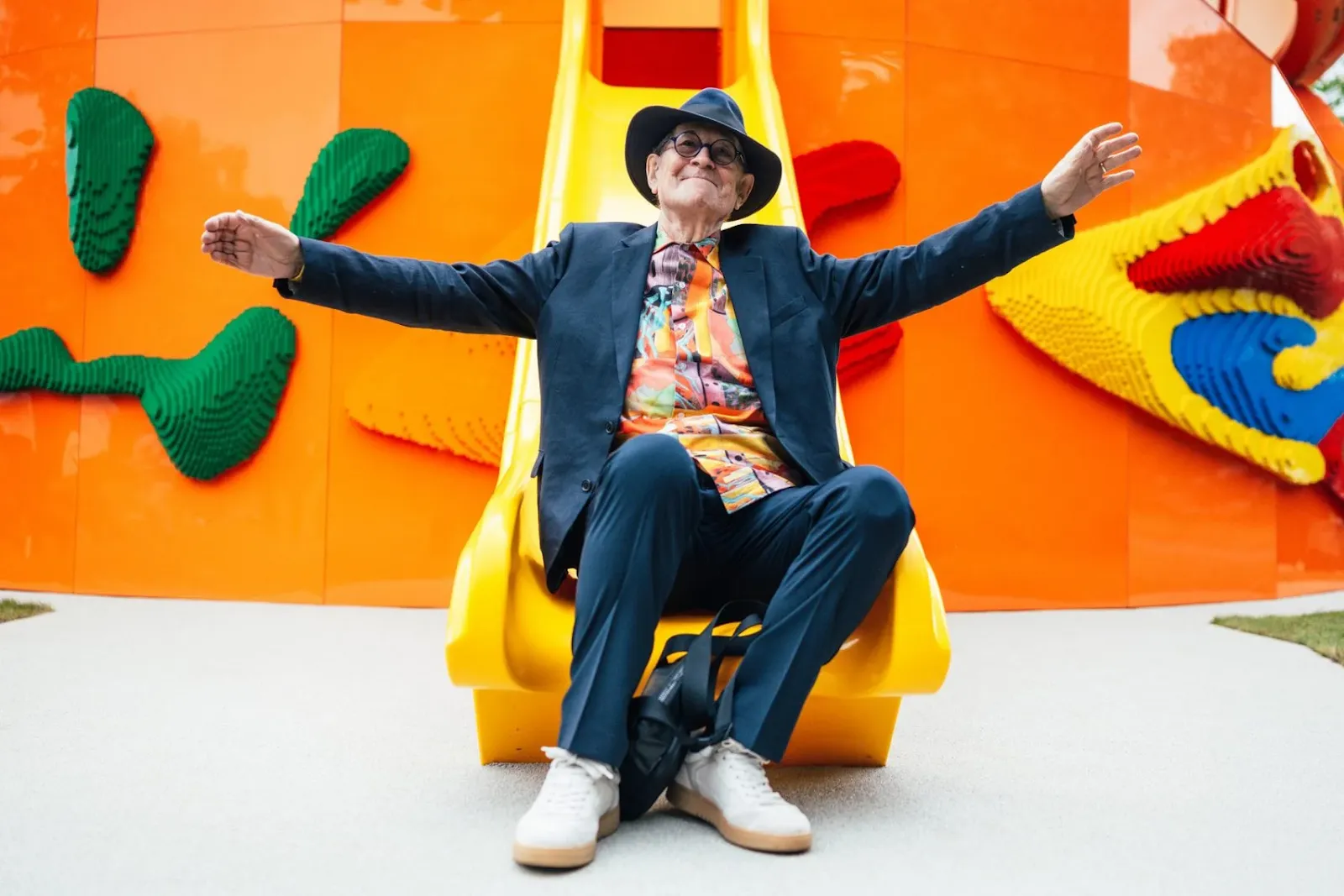 Peter Cook Creates a Playful LEGO Pavilion for the 2025 Serpentine in London 8 Peter Cook Creates a Playful LEGO Pavilion for the 2025 Serpentine in London