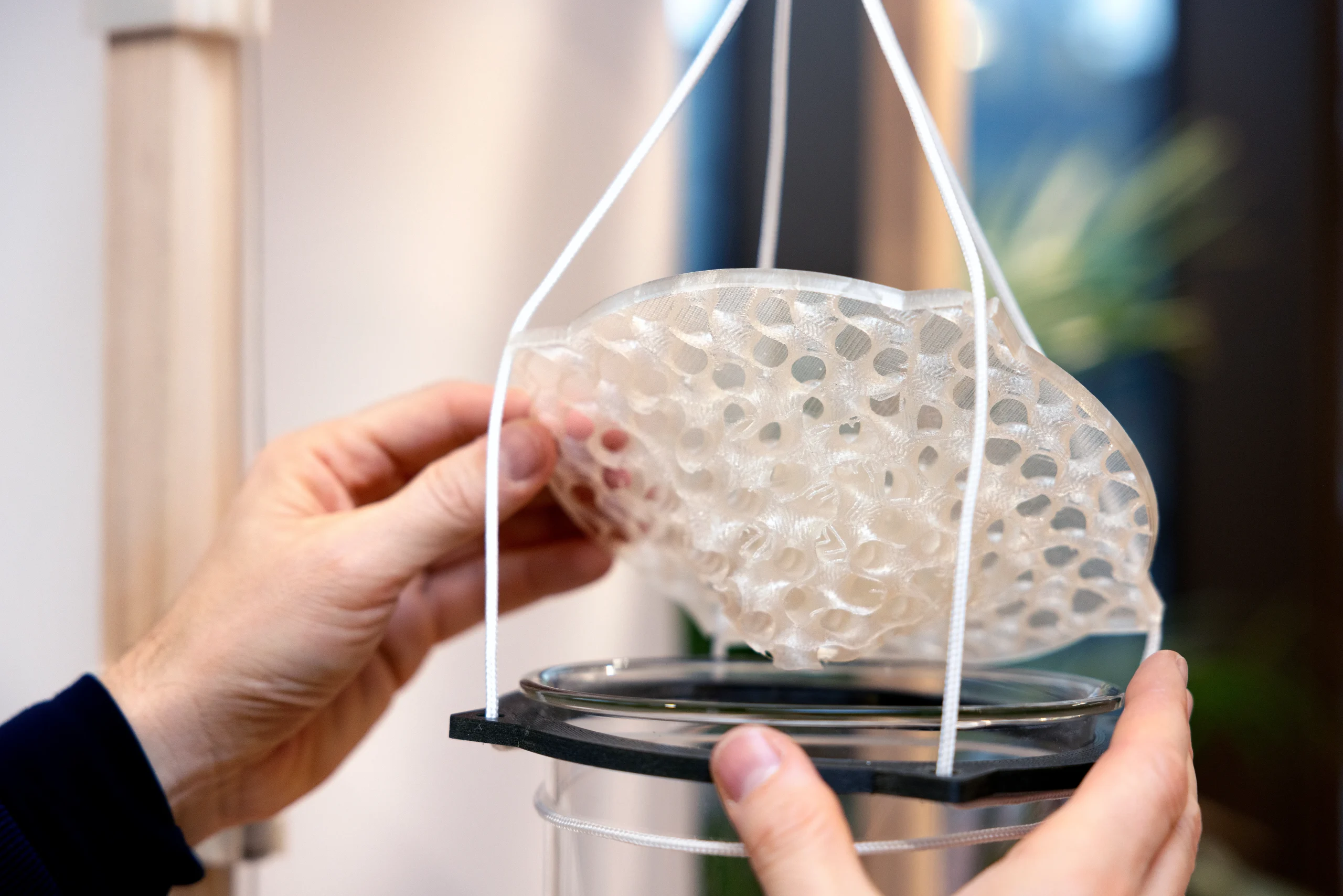 ecoLogicStudio Installs Air Purifying Algae in London Workspace 5 ecoLogicStudio Installs Air Purifying Algae in London Workspace
