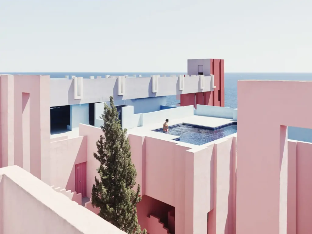 6 Timeless Projects By Ricardo Bofill 5 La Muralla Roja Ricardo Bofill