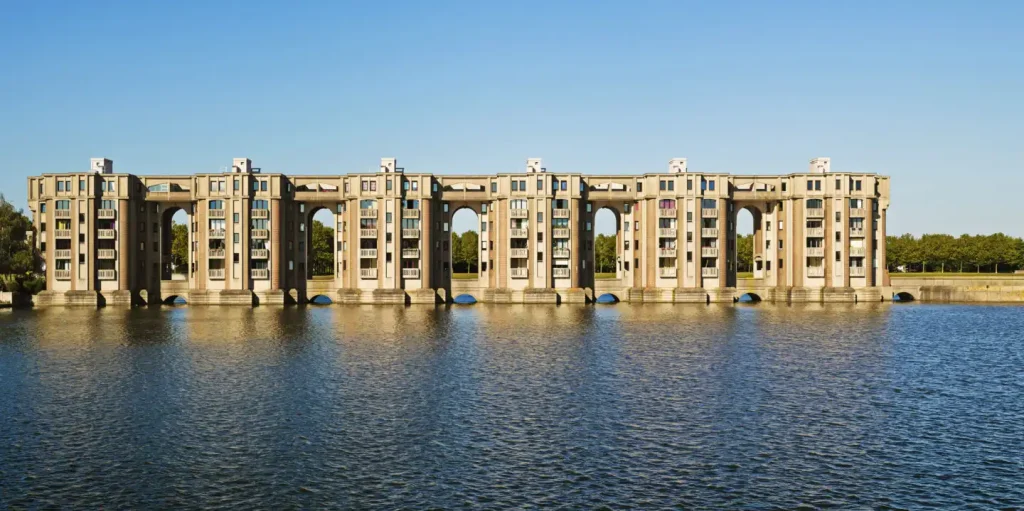 6 Timeless Projects By Ricardo Bofill 6 les arcades du lac ricardo bofill