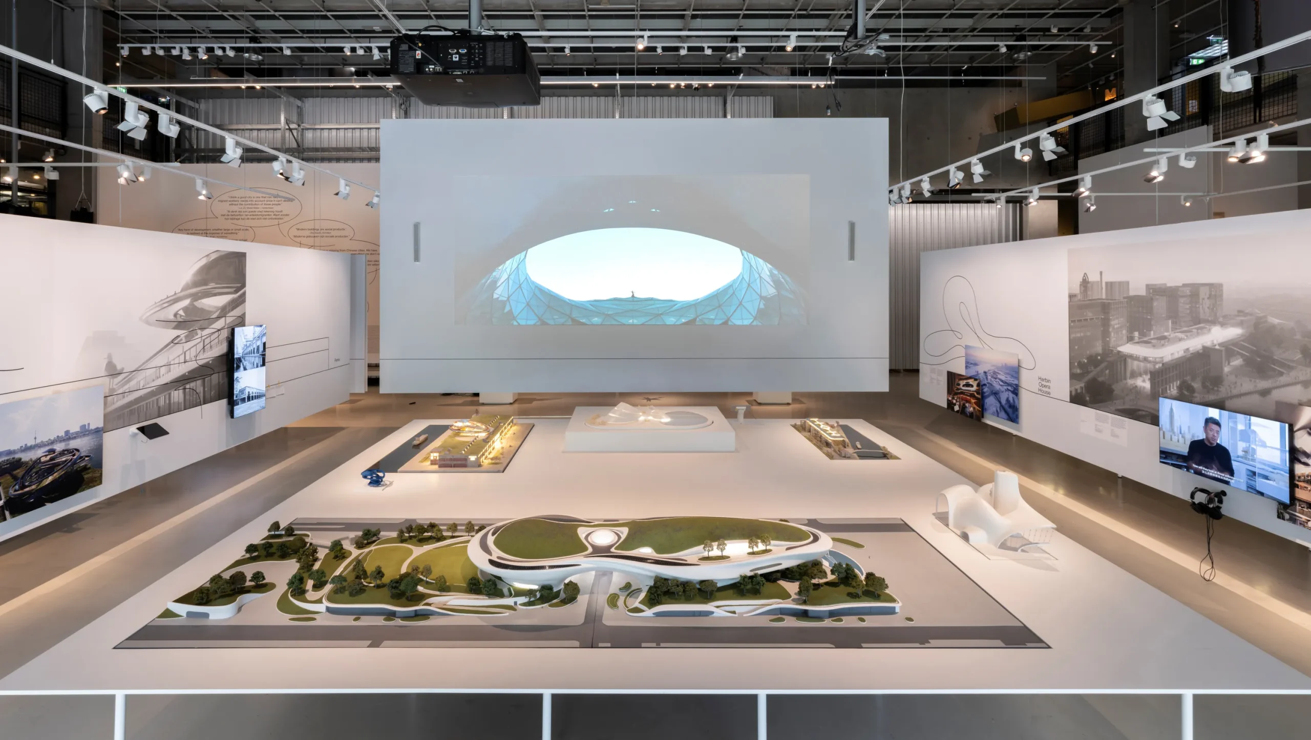 MAD Architects' Ma Yansong Debuts First Solo Exhibition “Architecture and Emotion” 8 MAD Architects' Ma Yansong Debuts First Solo Exhibition “Architecture and Emotion”