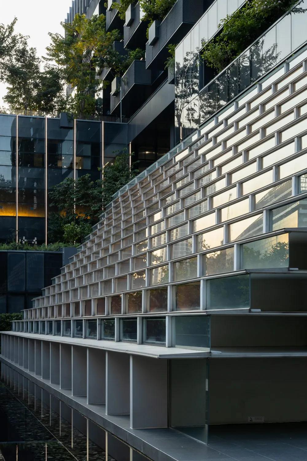 Glass Pavilion Bangkok: A Modern Thai Retreat Above the City 5 Glass Pavilion in Bangkok