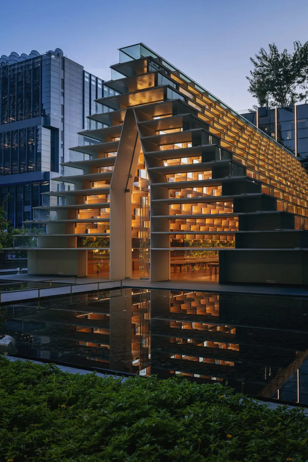 Glass Pavilion Bangkok: A Modern Thai Retreat Above the City 7 Glass Pavilion in Bangkok