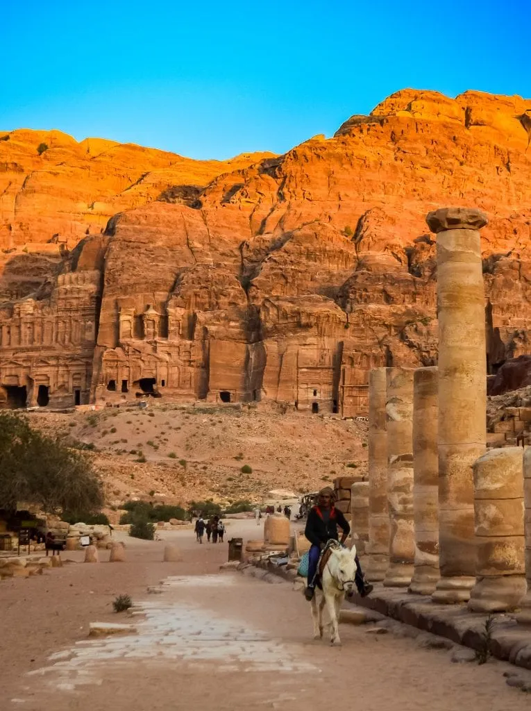Rock-Cut Architecture of Petra: How an Ancient City Was Carved, Not Built 7 Rock-Cut Architecture of Petra