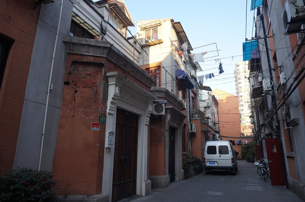 Walking Buildings: Shanghai Relocates 7,500-Ton Shikumen Complex with Robots 7 Walking Buildings: Shanghai Relocates 7,500-Ton Shikumen Complex with Robots