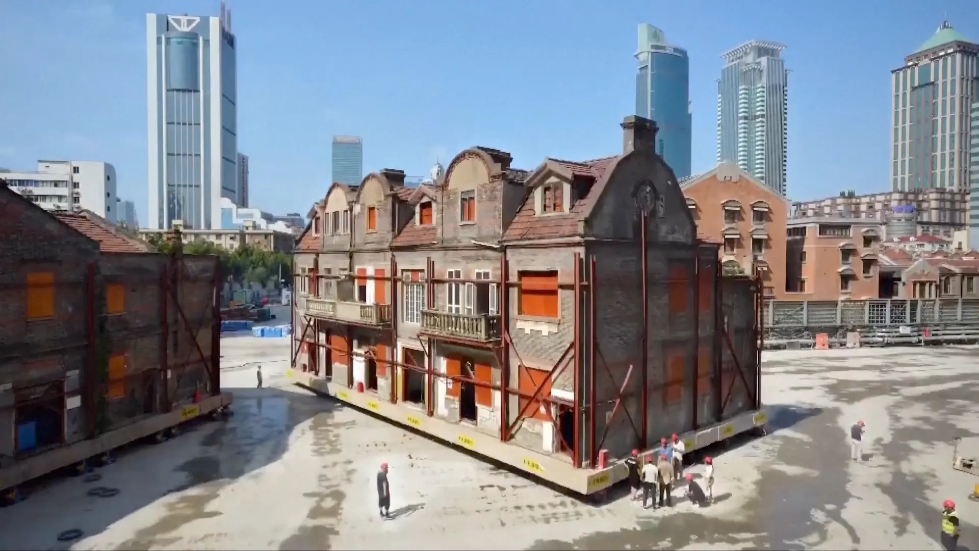Walking Buildings: Shanghai Relocates 7,500-Ton Shikumen Complex with Robots 4 Walking Buildings: Shanghai Relocates 7,500-Ton Shikumen Complex with Robots