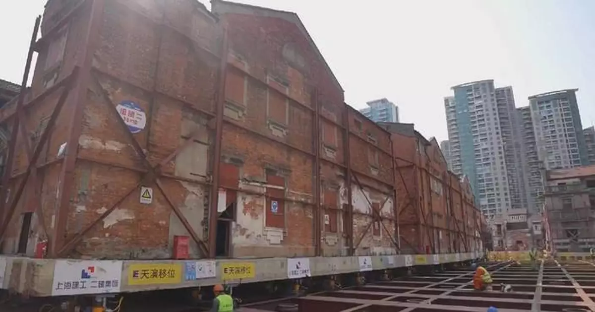 Walking Buildings: Shanghai Relocates 7,500-Ton Shikumen Complex with Robots 5 Walking Buildings: Shanghai Relocates 7,500-Ton Shikumen Complex with Robots