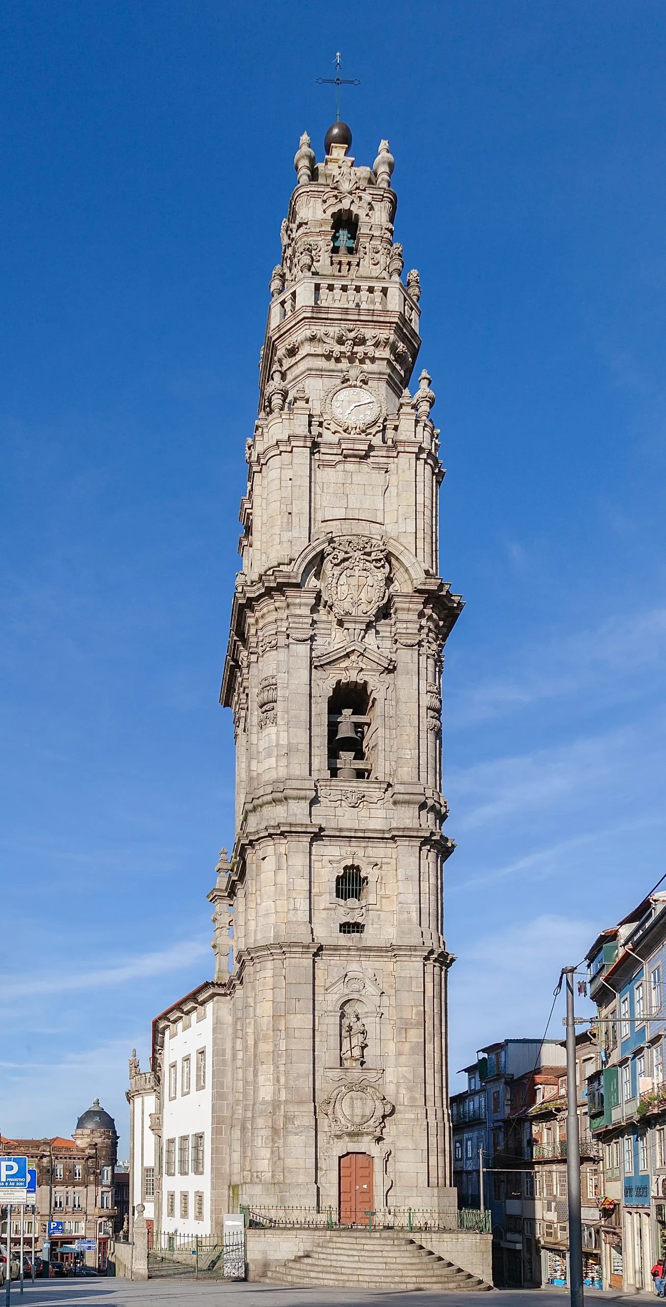 Porto City Guide: Portugal’s Cultural Powerhouse 18 Porto City Guide: Portugal’s Cultural Powerhouse