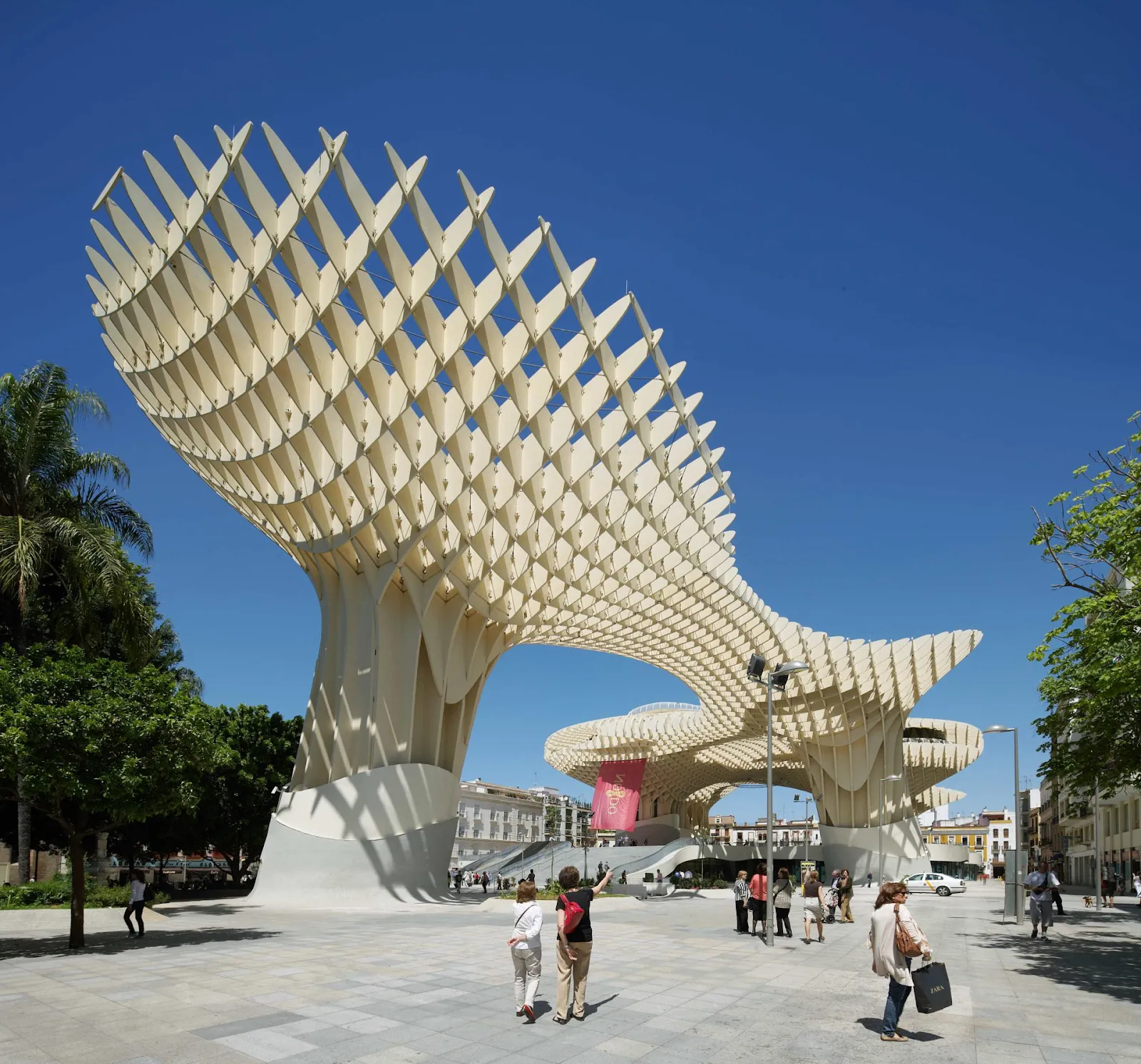 Setas de Sevilla: The World’s Largest Wooden Structure by J. Mayer H. 4 Setas de Sevilla: The World’s Largest Wooden Structure by J. Mayer H.